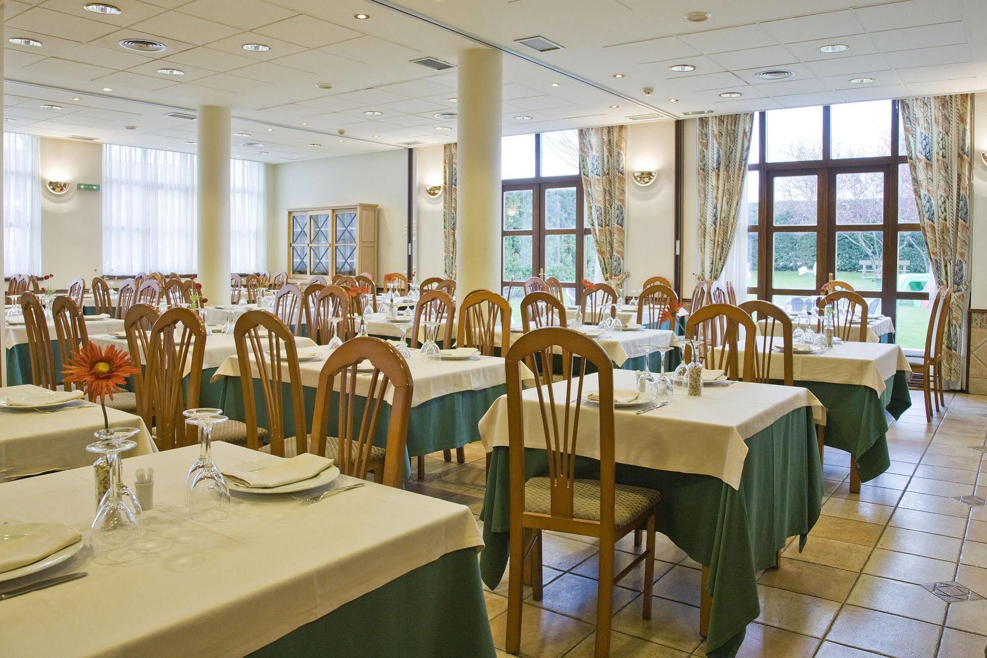 Hotel Ekai Ecay Dış mekan fotoğraf