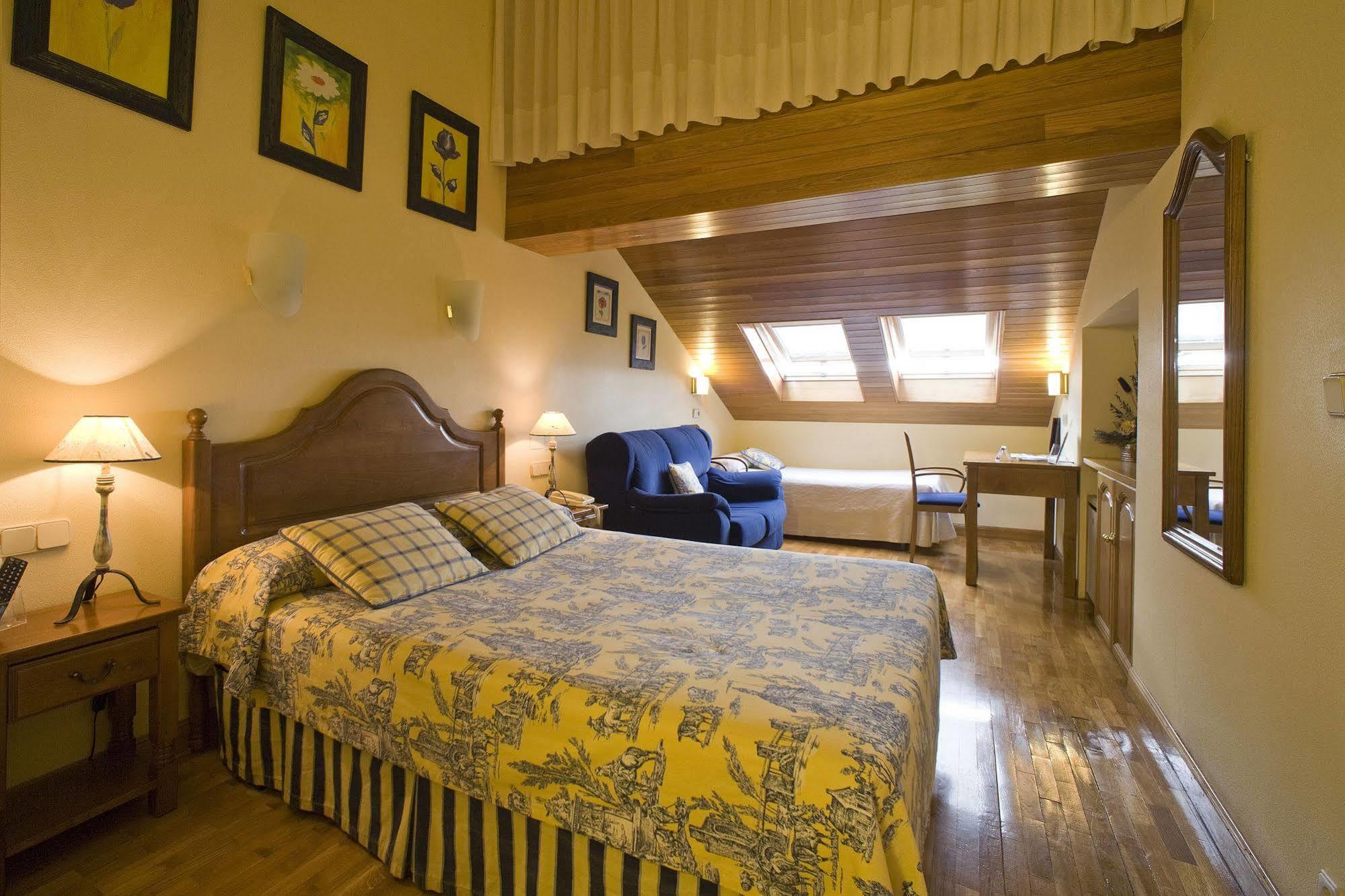 Hotel Ekai Ecay Dış mekan fotoğraf