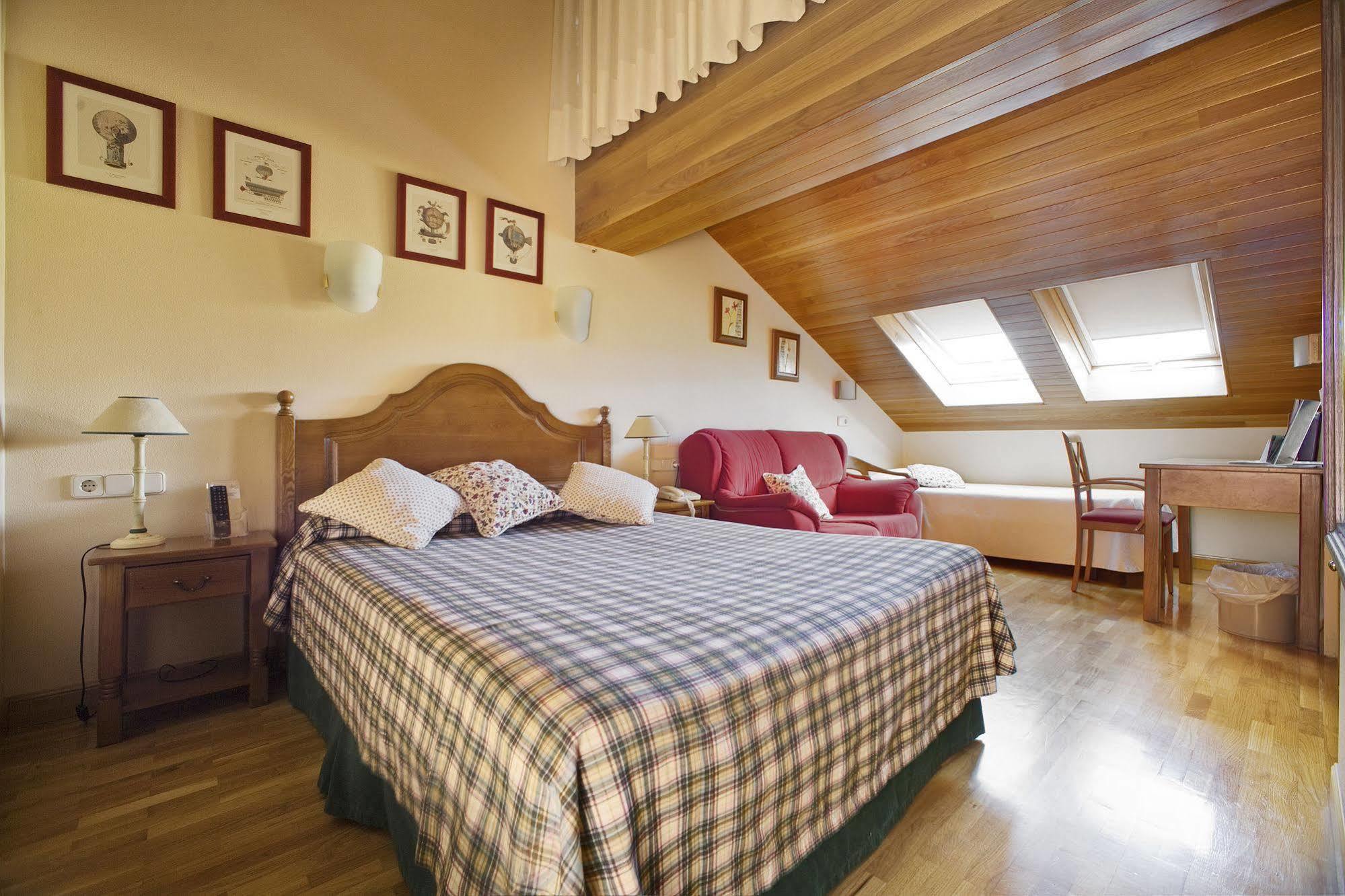 Hotel Ekai Ecay Dış mekan fotoğraf