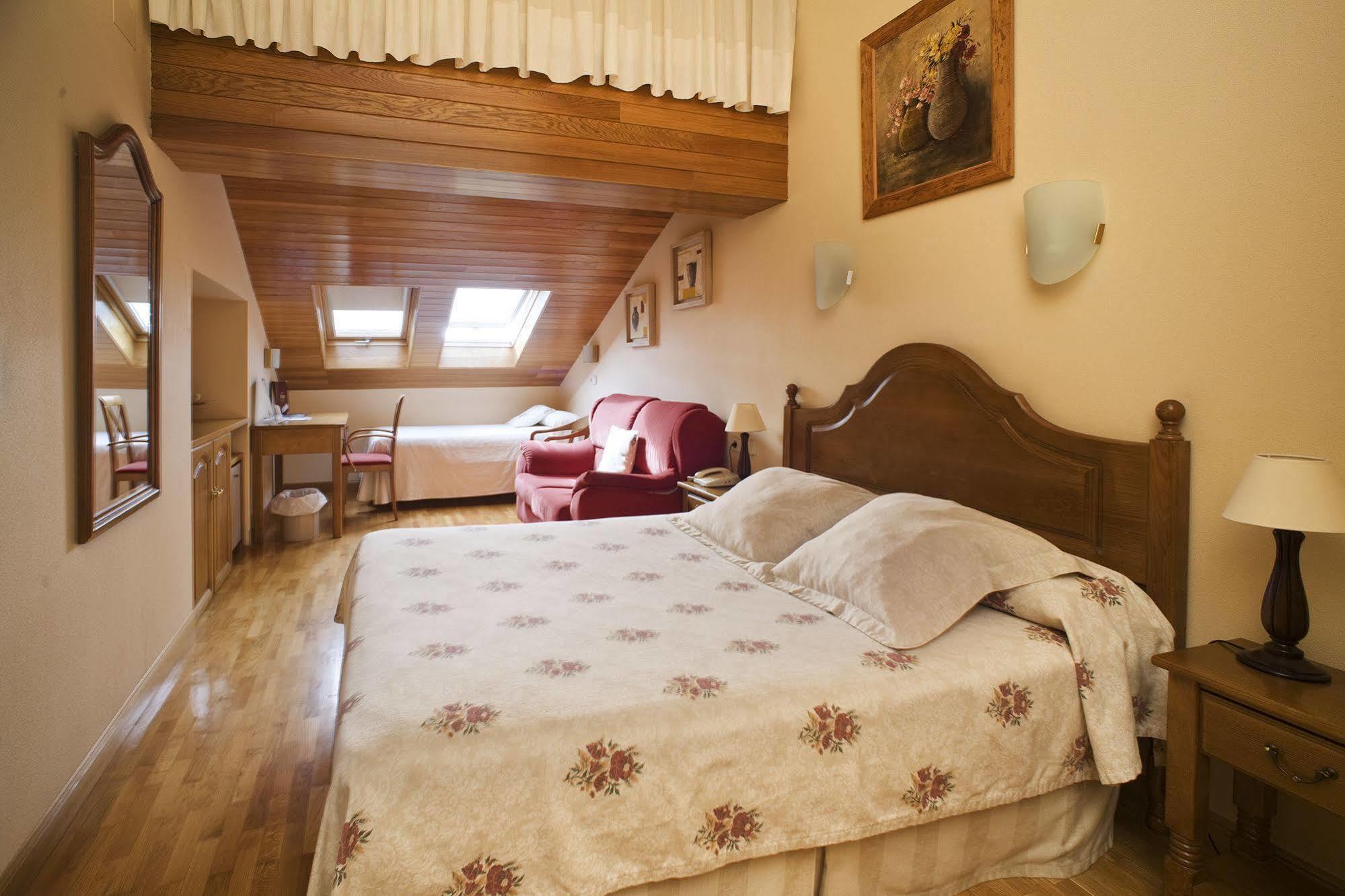 Hotel Ekai Ecay Dış mekan fotoğraf